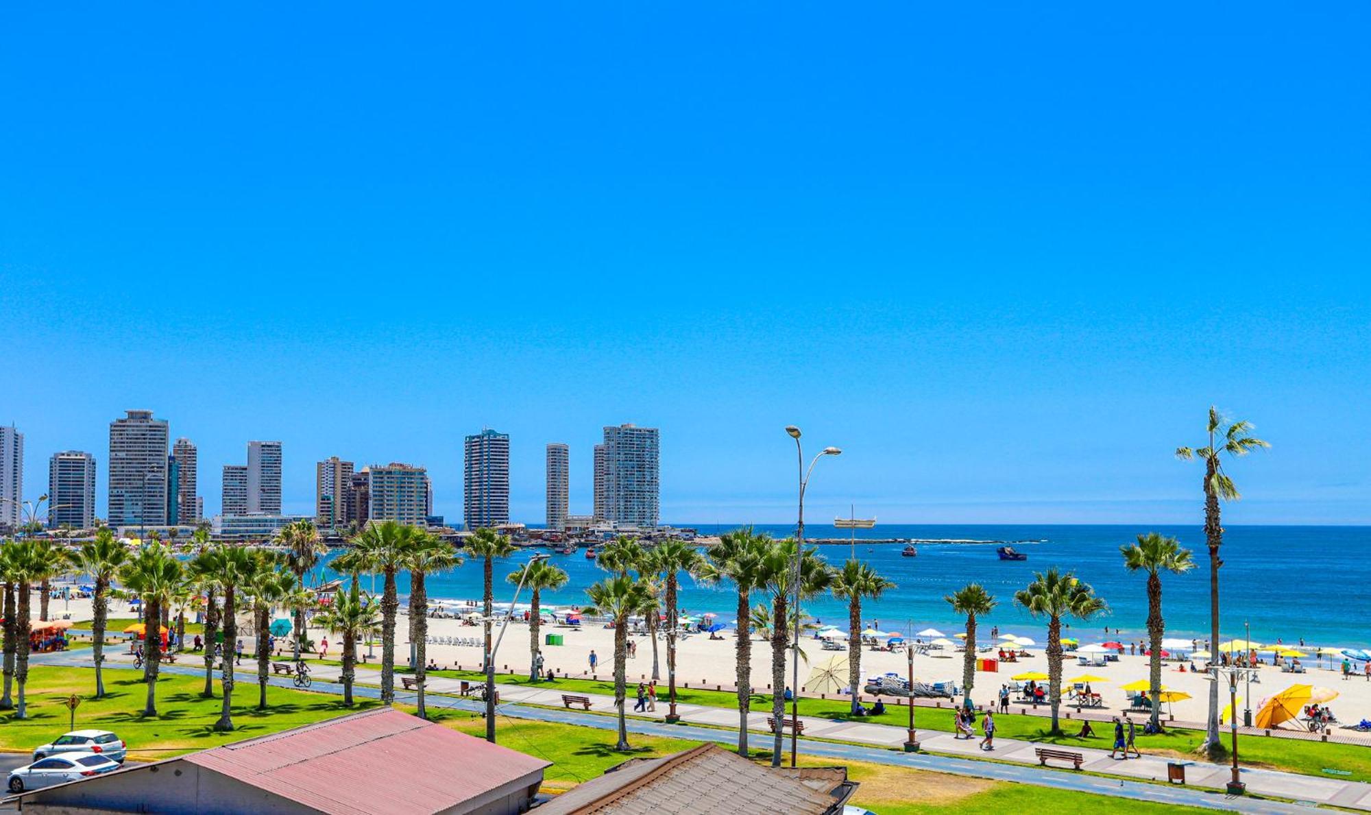 Hostal Sol Del Pacifico Iquique Bagian luar foto