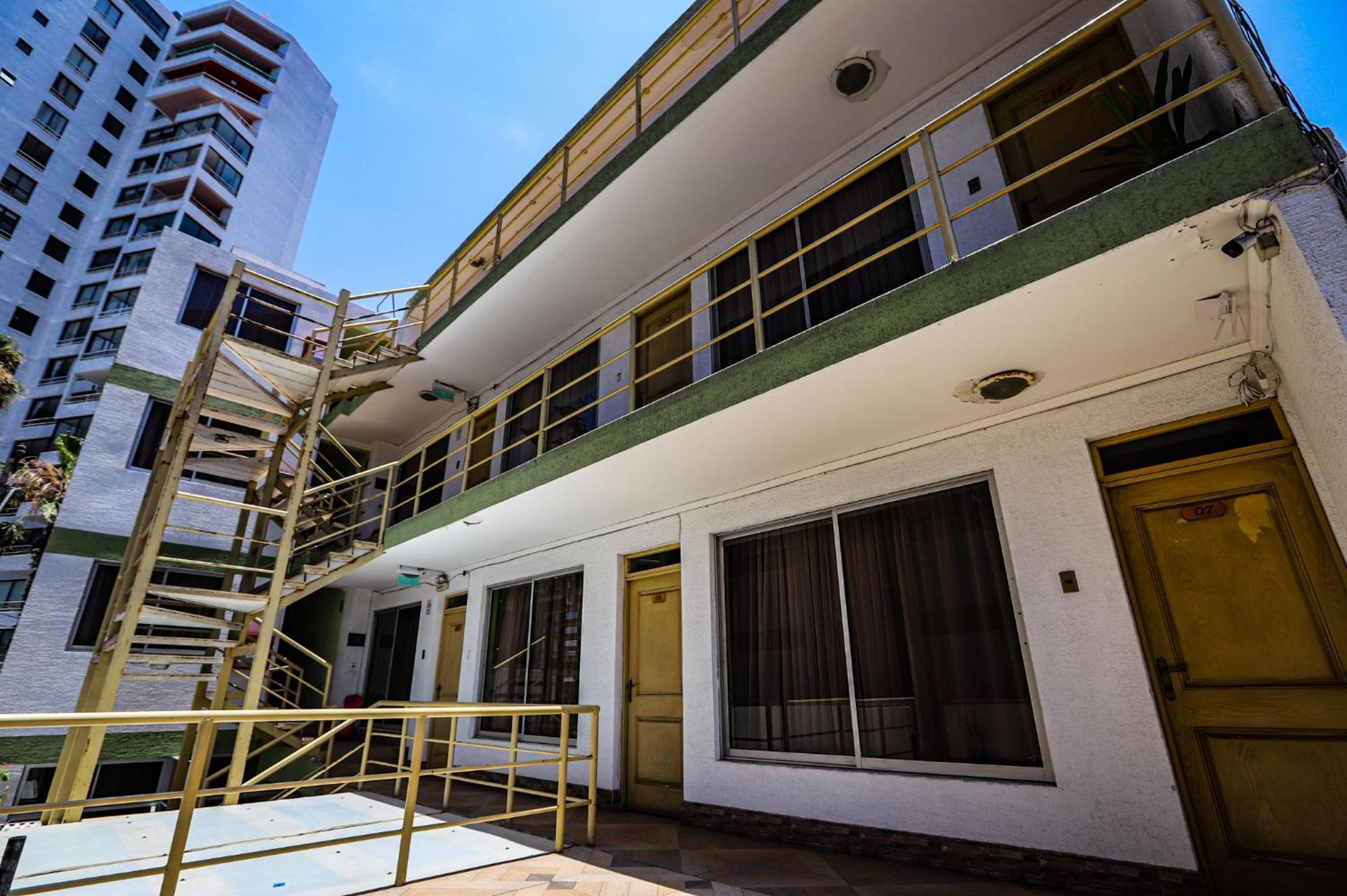 Hostal Sol Del Pacifico Iquique Bagian luar foto