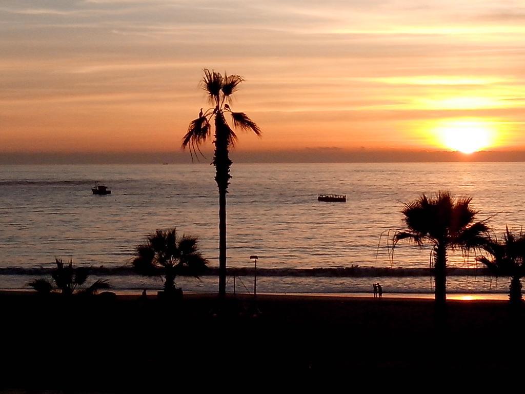 Hostal Sol Del Pacifico Iquique Bagian luar foto